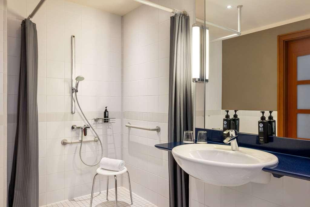 Vienna House By Wyndham Sonne Rostock Hotel Room photo
